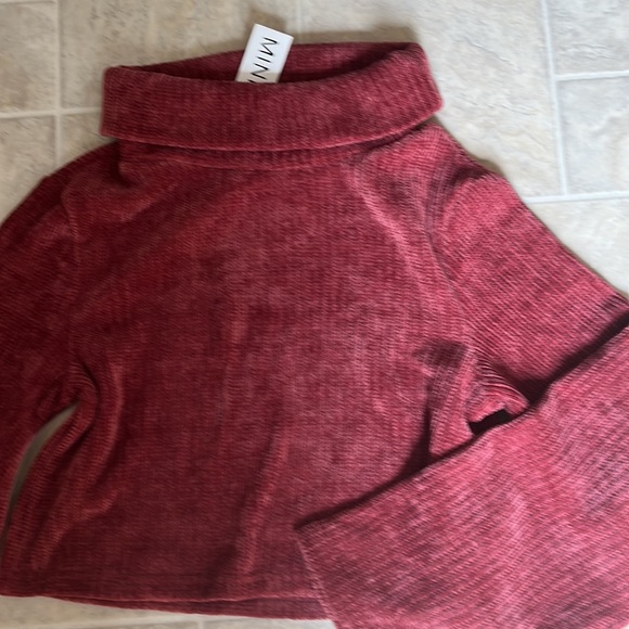 Minkpink bell sleeve top - Picture 5 of 8